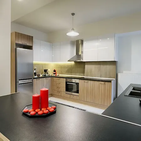 Narcissus Luxury Apt. *